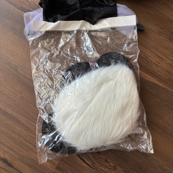 Disney Villians Ursula Costume - Picture 5 of 6